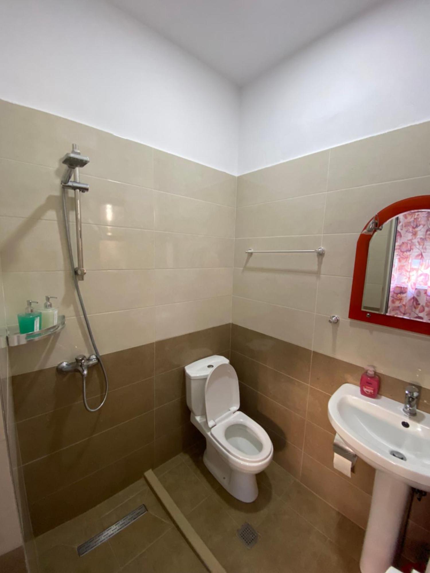 Ayso Inn Tirana City Center מראה חיצוני תמונה