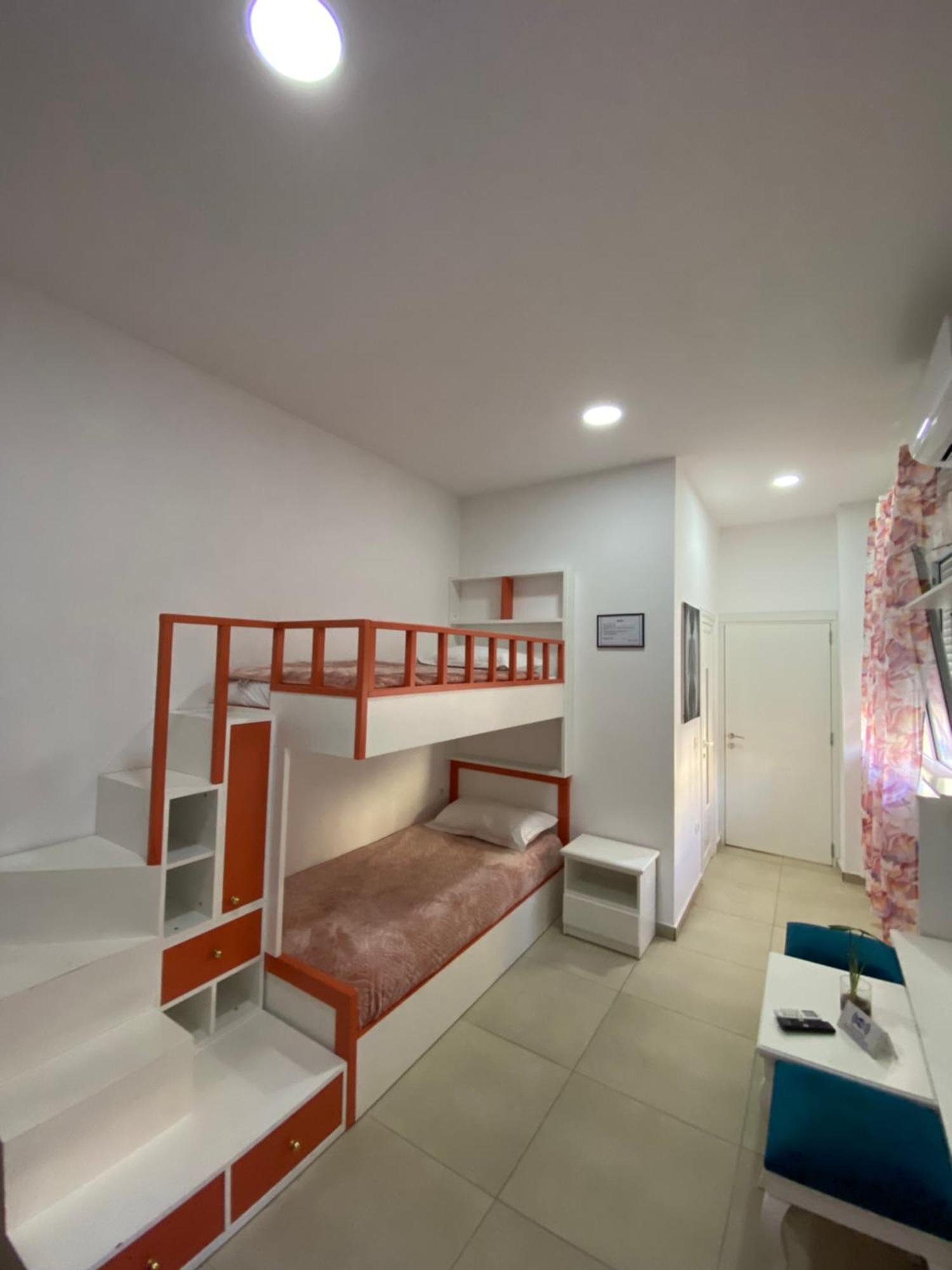 Ayso Inn Tirana City Center מראה חיצוני תמונה